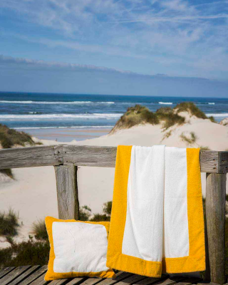 exterior beach towels