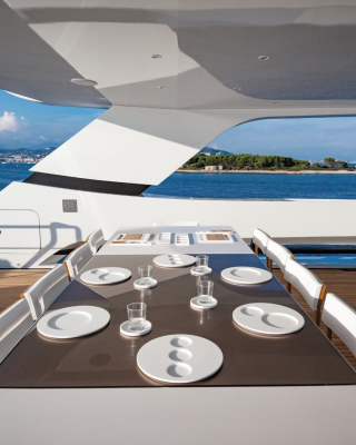 Superyacht exterior table setting